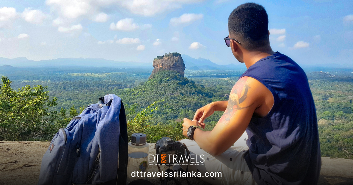 Why You Should Always Book Your Trip Through a Travel Agent (Not Online)